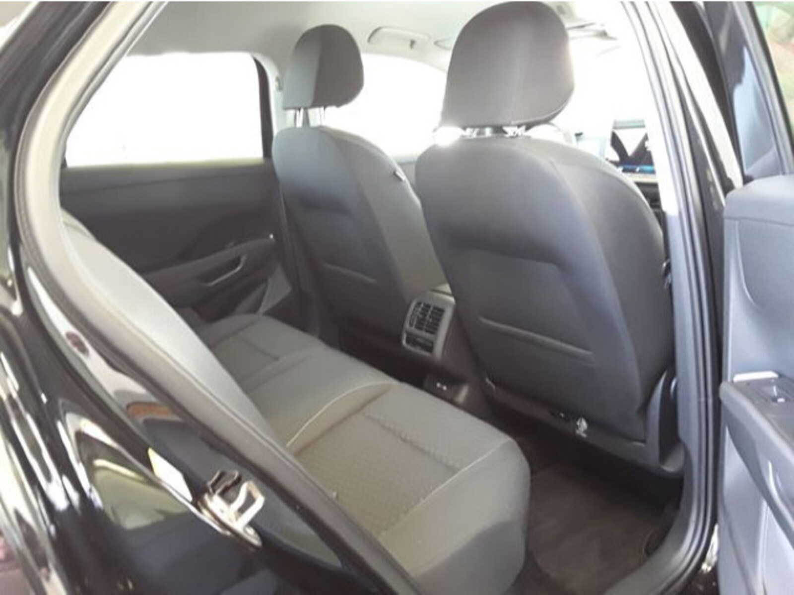 Volkswagen T-Roc – Bild 9