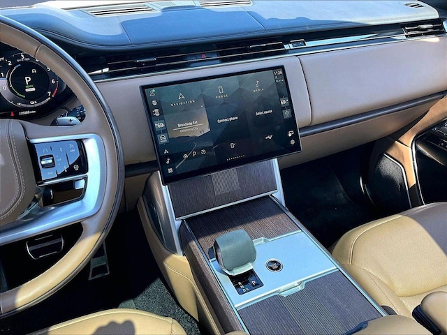 2025 Land Rover Range Rover Autobiography - Photo 16
