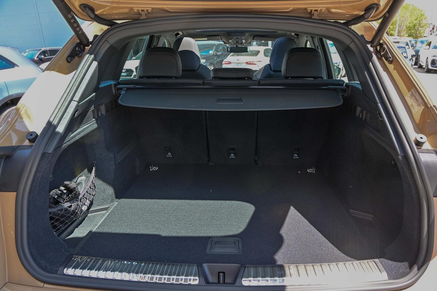 Image about Audi Q5 SUV TDI quattro 150 kW sport