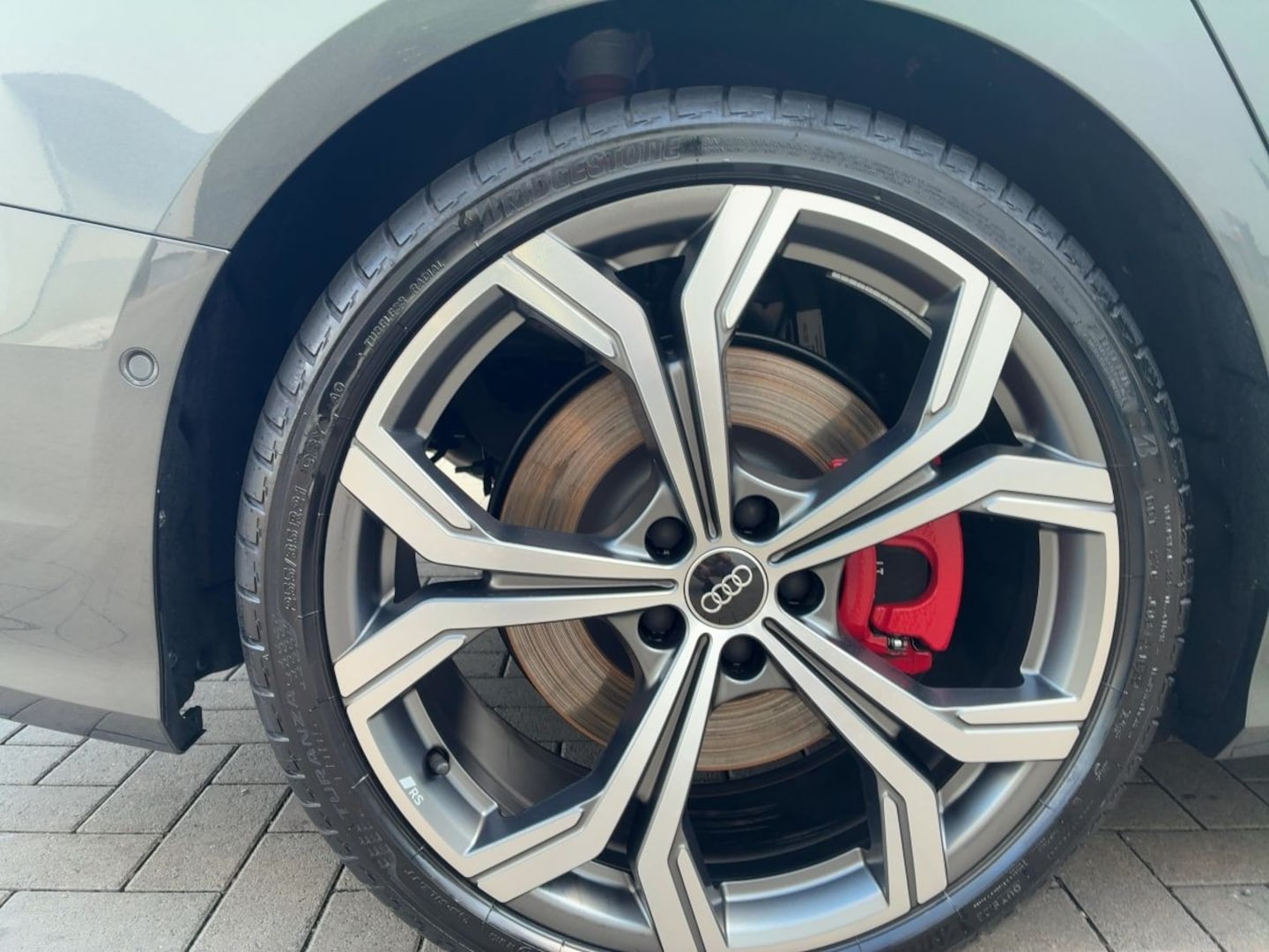 Bild über Audi S6 Avant TDI quattro tiptronic - für weitere Informationen kontaktieren Sie den Audi Partner