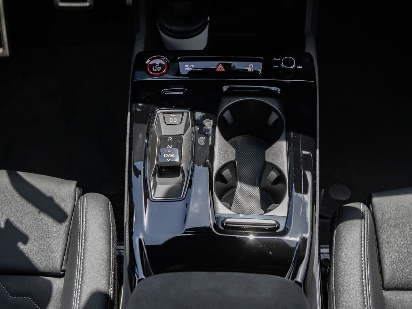Bild über Audi A6 Avant e-tron S line business e-tron performance 270 kW - für weitere Informationen kontaktieren Sie den Audi Partner
