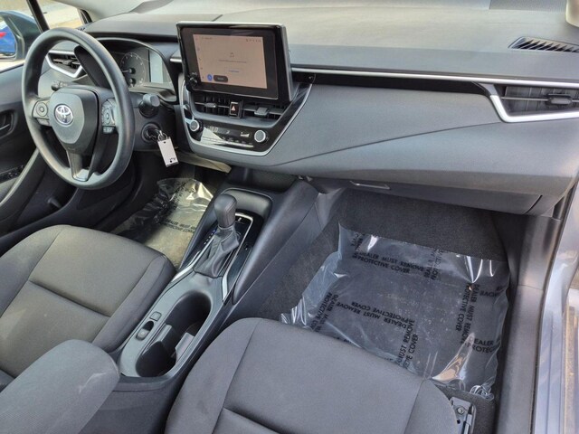 2023 Toyota Corolla LE - Photo 18
