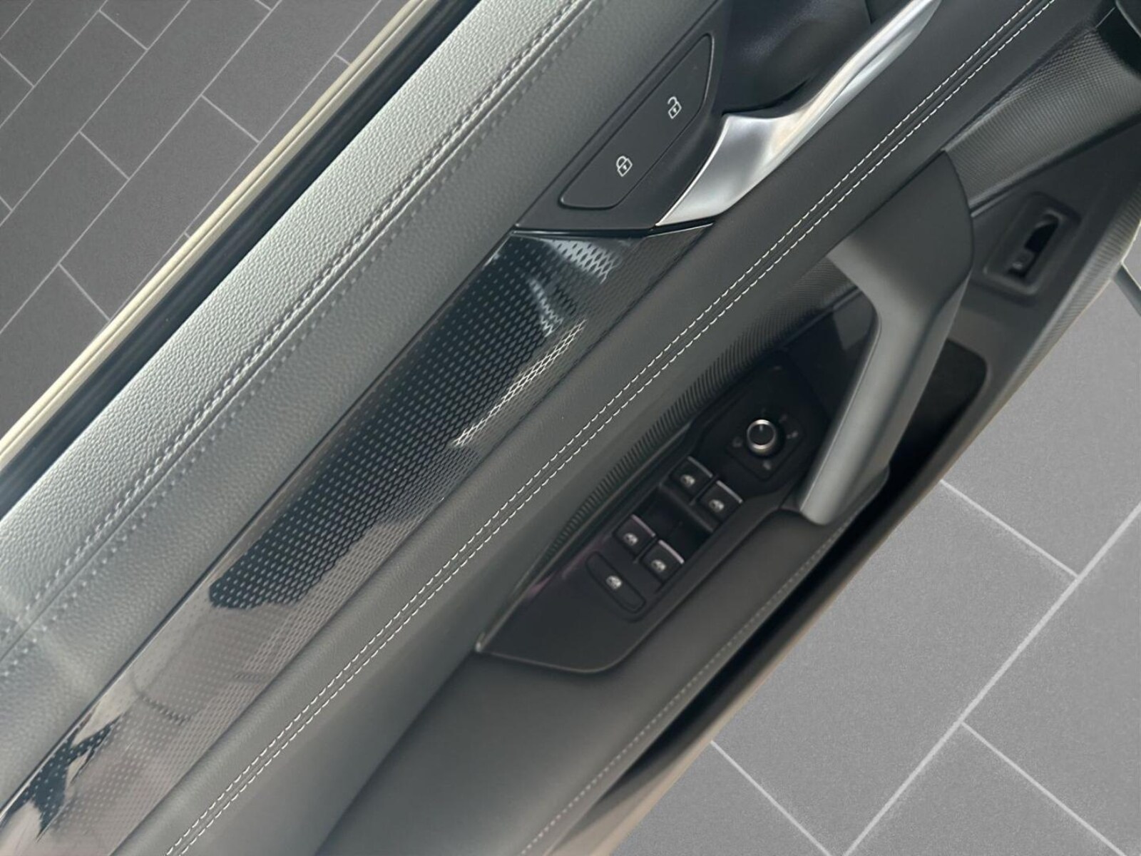 Volkswagen Tiguan – Bild 13