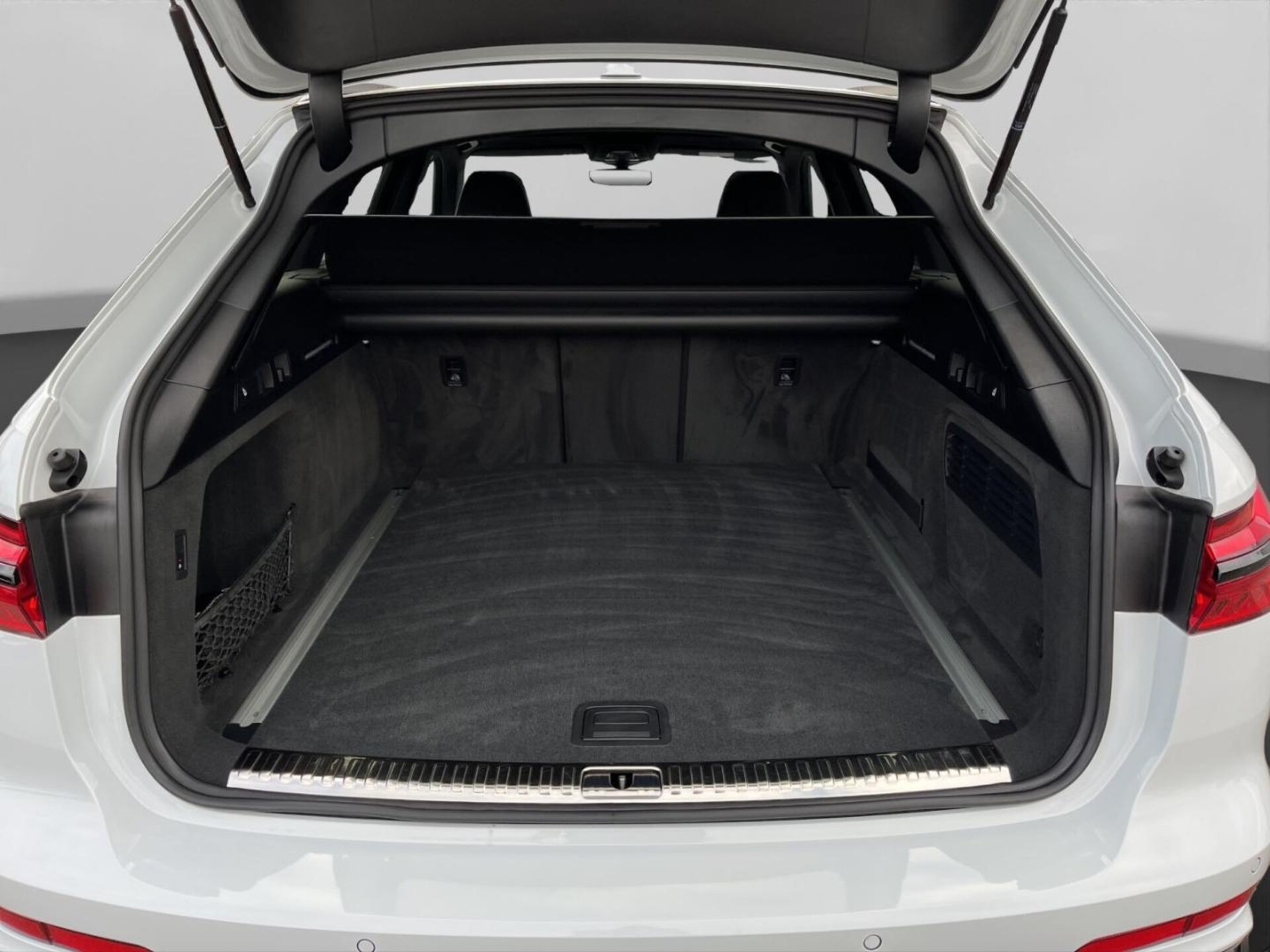 Audi S6 Avant