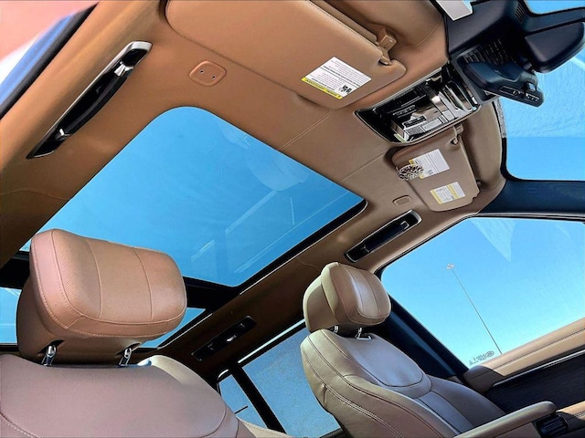 2025 Land Rover Range Rover Autobiography - Photo 18