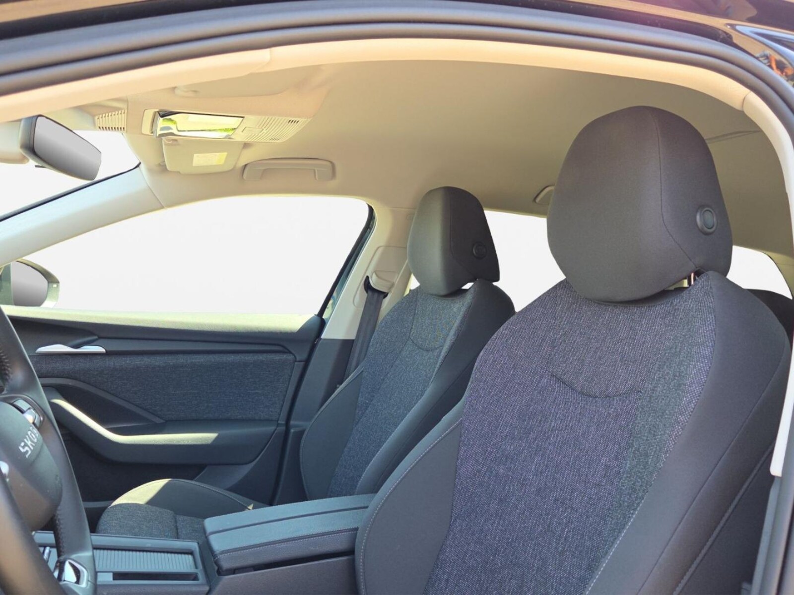 Škoda Superb Combi – Bild 11