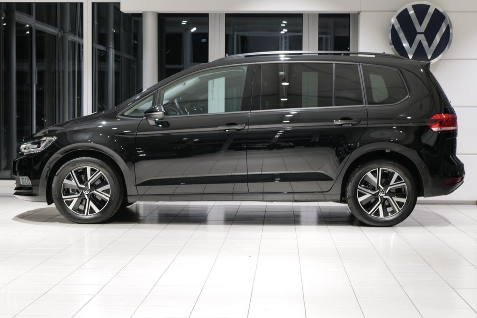 Volkswagen Touran – Bild 8