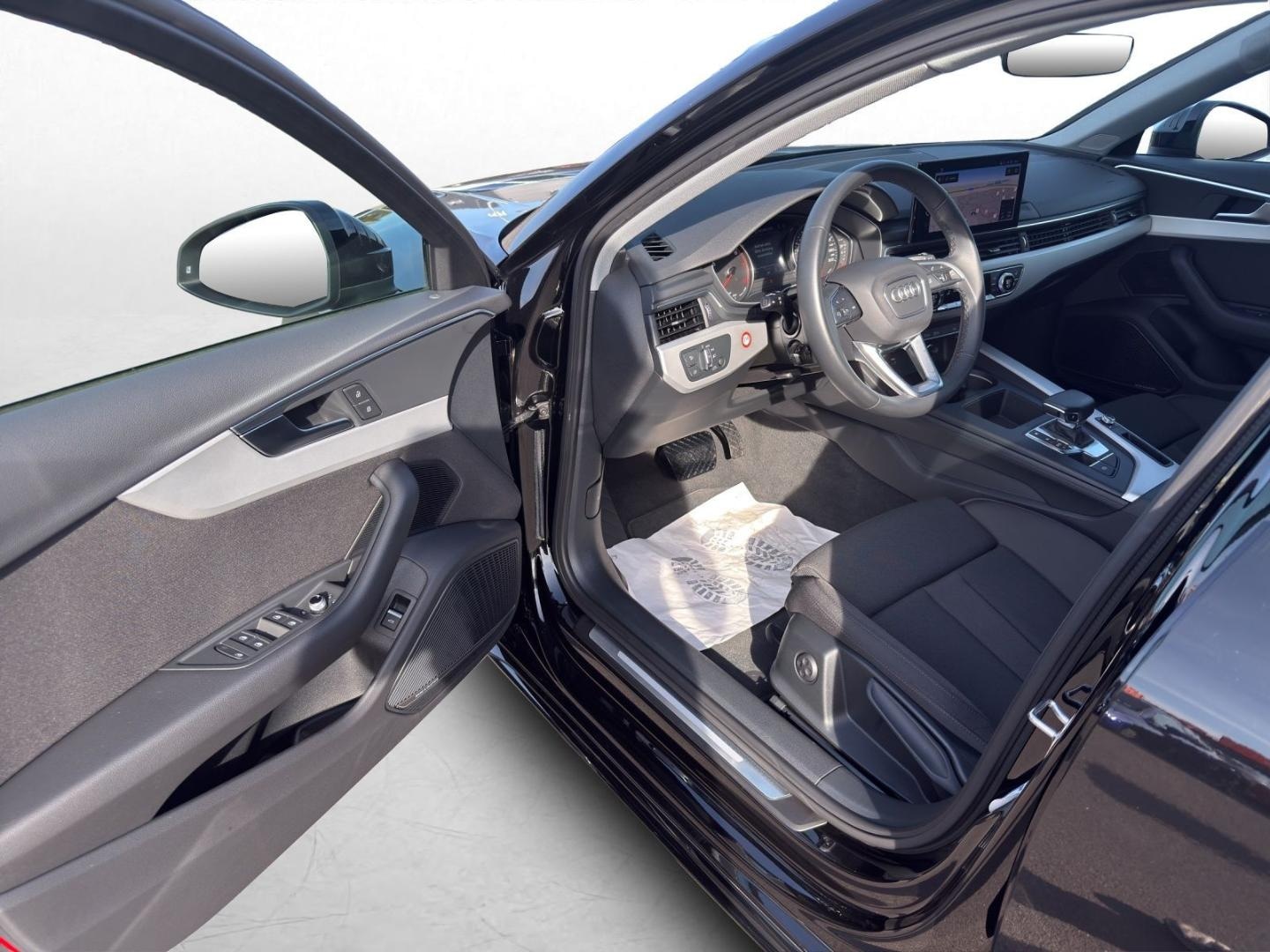Bild über Audi A4 Avant advanced 40 TFSI S tronic - für weitere Informationen kontaktieren Sie den Audi Partner