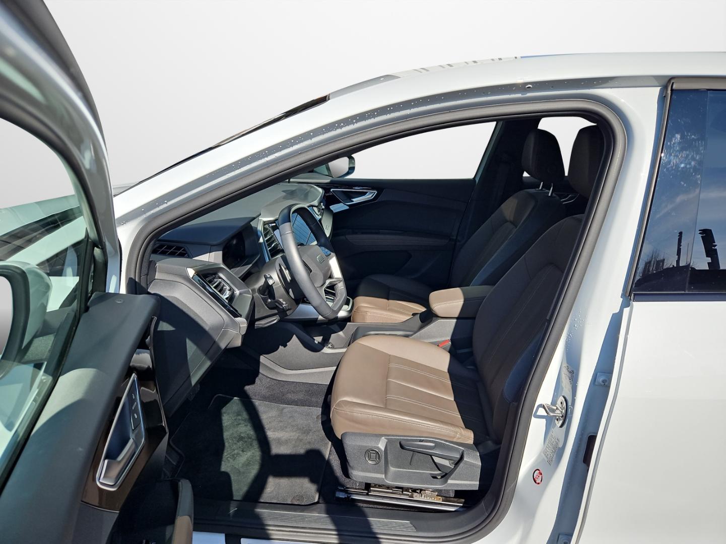 Image about Audi Q4 Sportback e-tron 35 e-tron