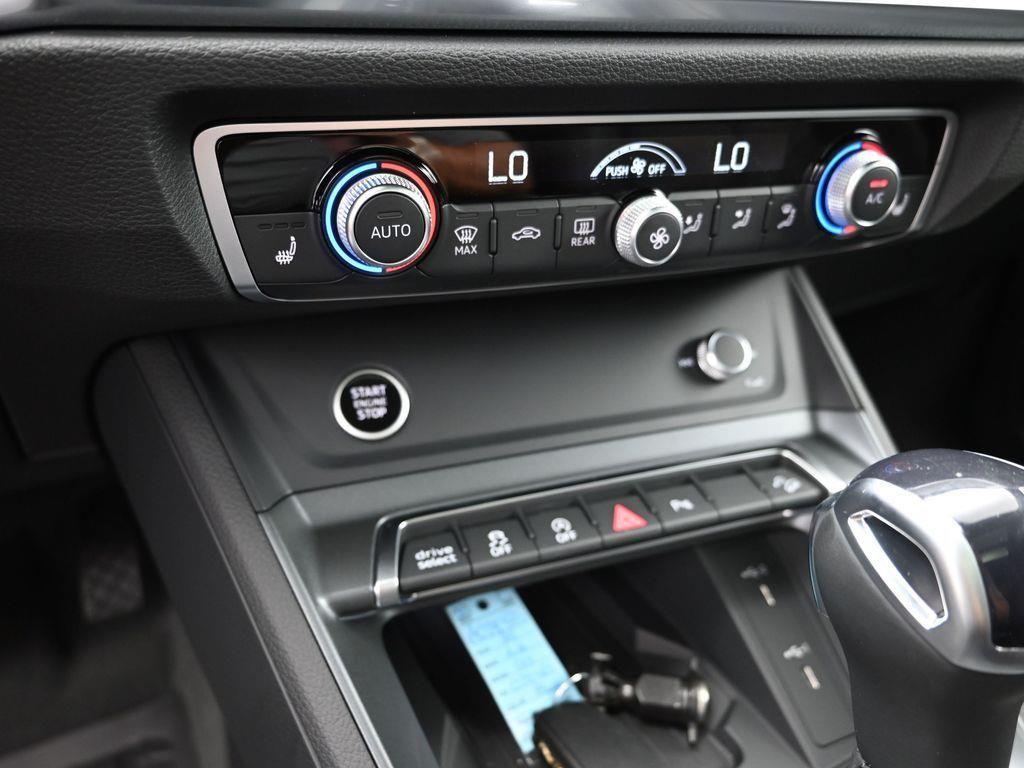 2025 Audi Q3 S Line Premium - Photo 18