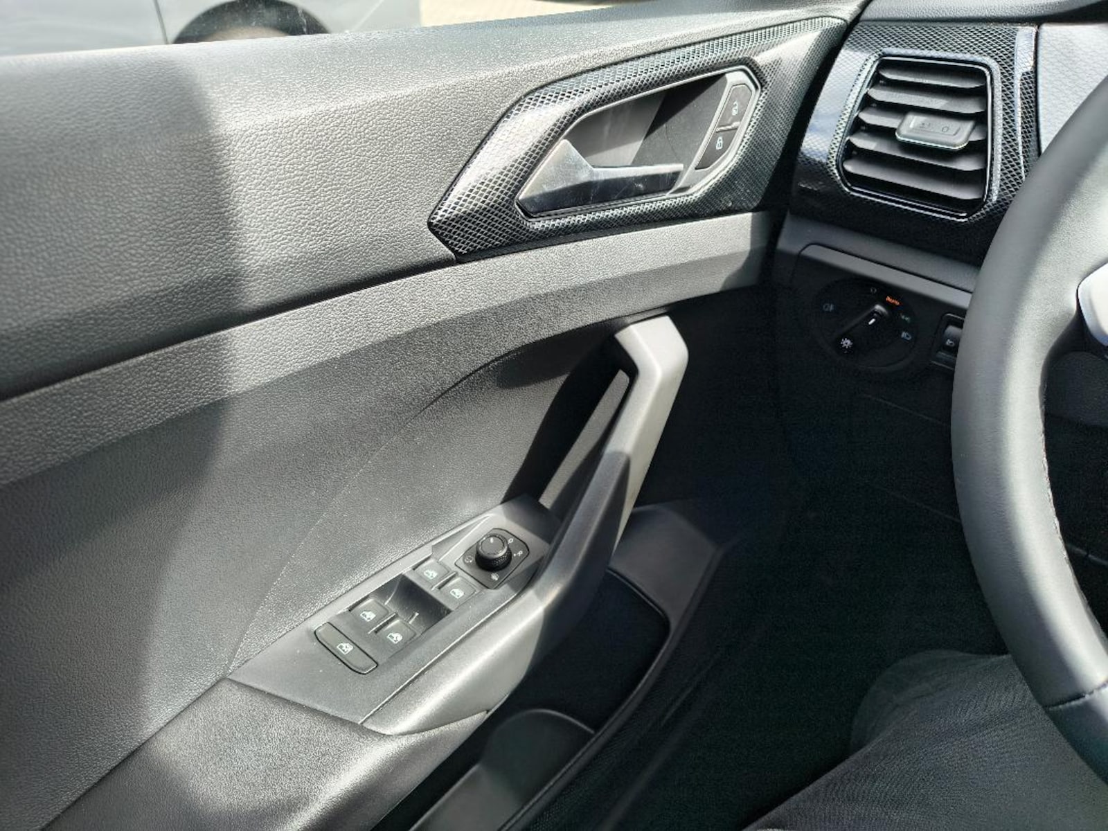 Volkswagen T-Cross – Bild 8