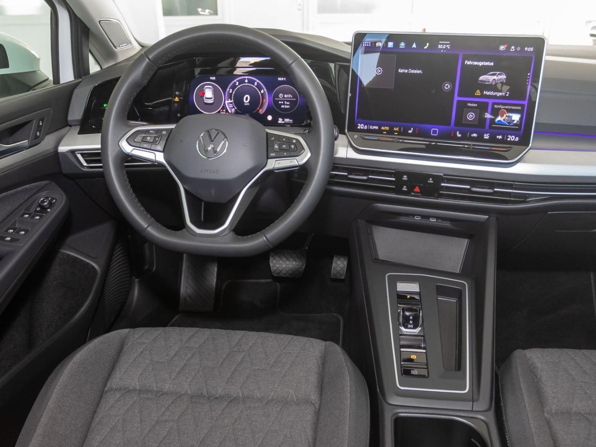Volkswagen Golf Life