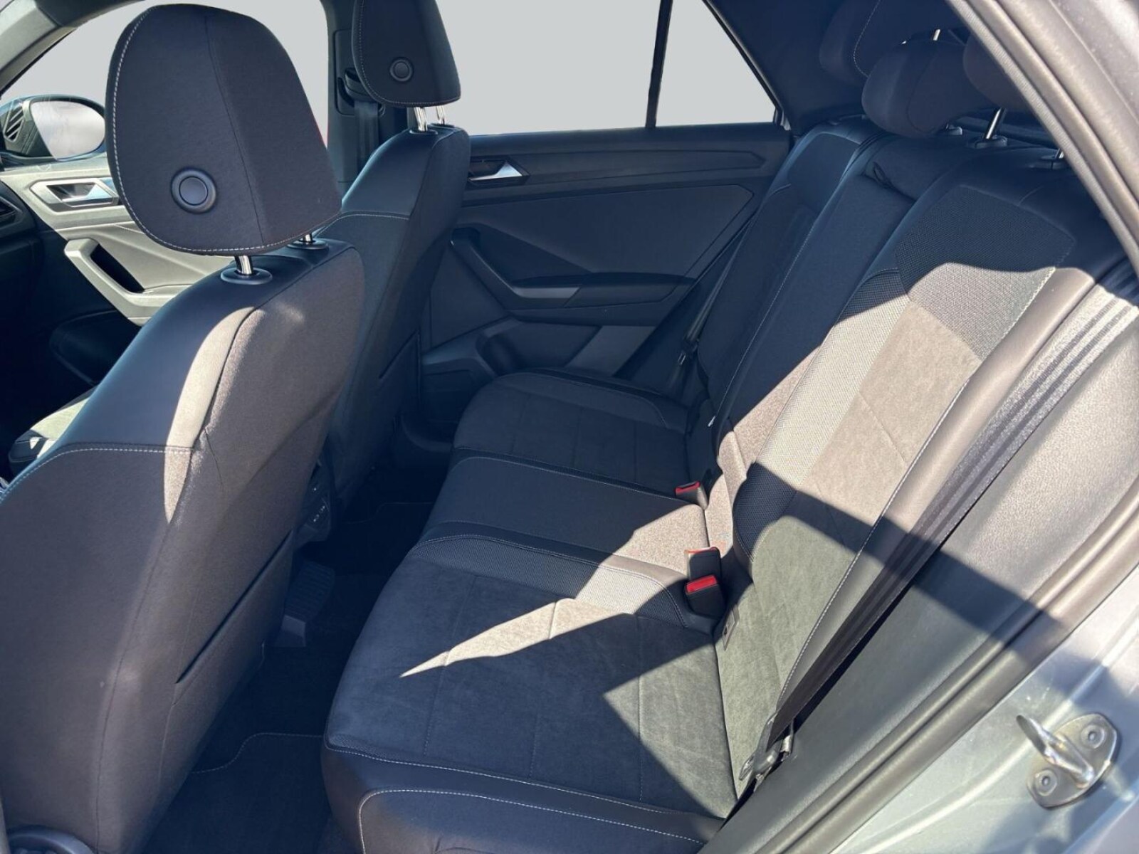 Volkswagen T-Roc – Bild 13