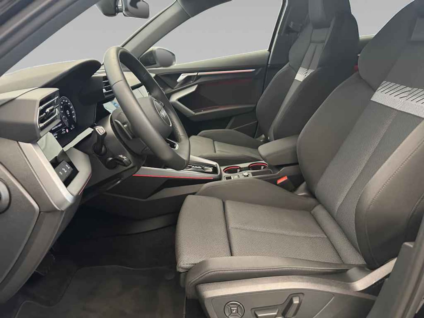 Bild über Audi A3 Limousine TFSI quattro S tronic - für weitere Informationen kontaktieren Sie den Audi Partner