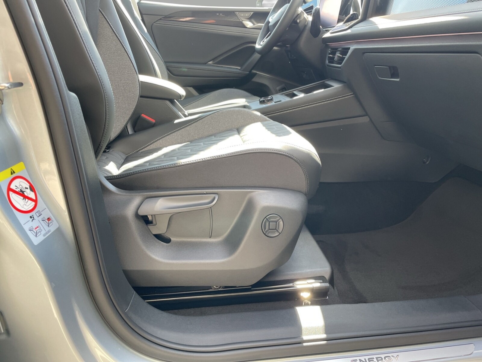 Volkswagen Tiguan – Bild 7
