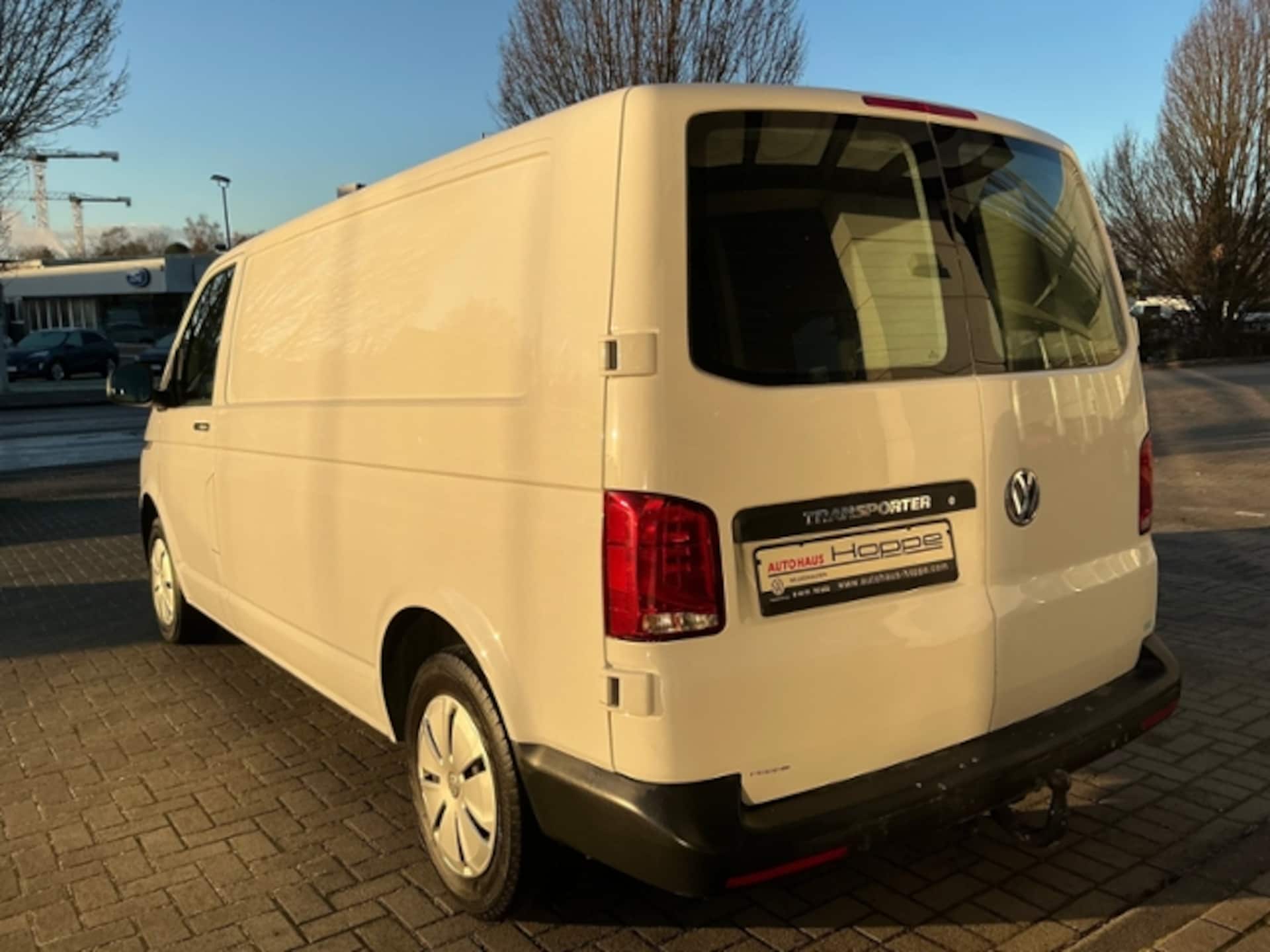 Volkswagen T6.1 Transporter Kasten langer Radstand