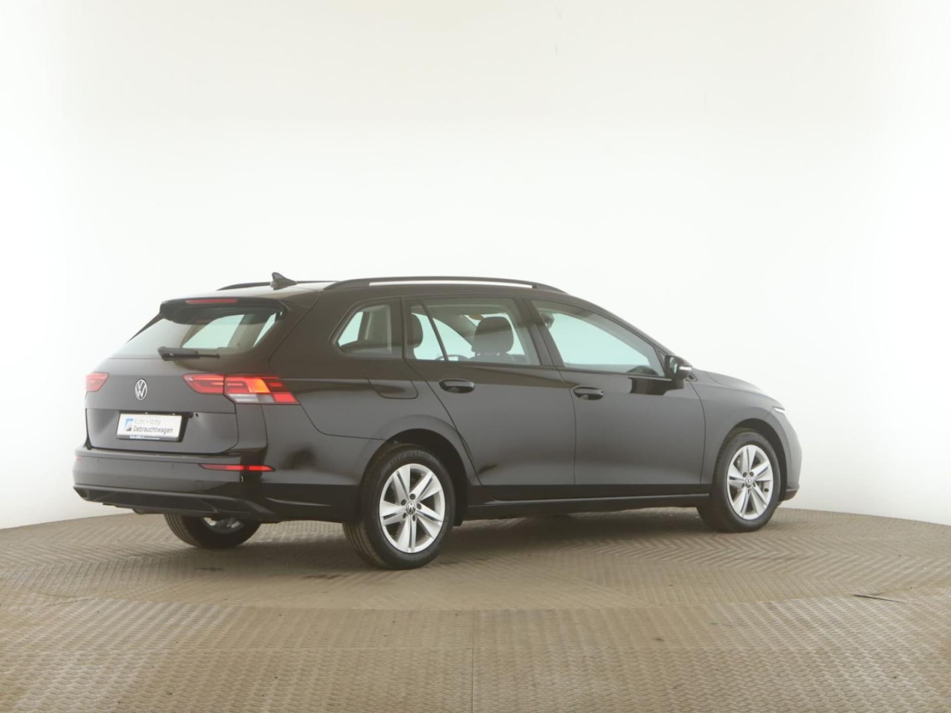 Volkswagen Golf Variant Life