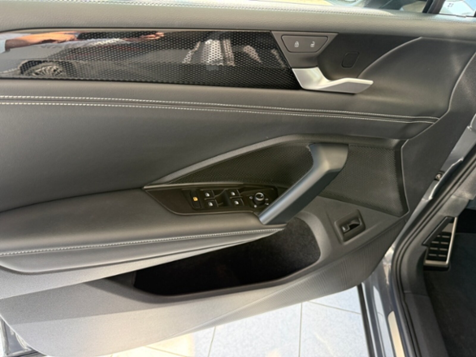 Volkswagen Tiguan – Bild 9