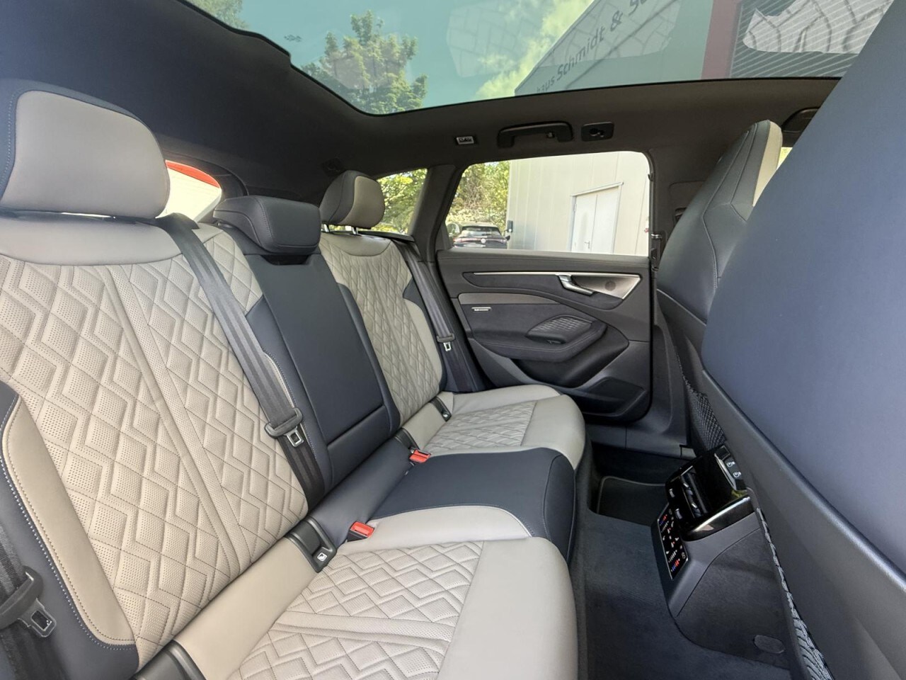 Image about Audi A6 Avant TFSI quattro 270 kW S tronic