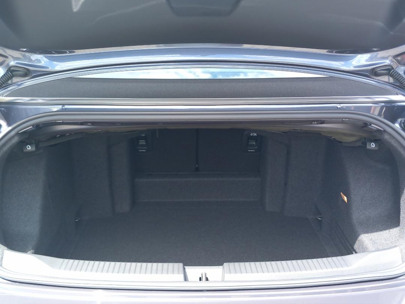 Volkswagen T-Roc Cabriolet – Bild 18