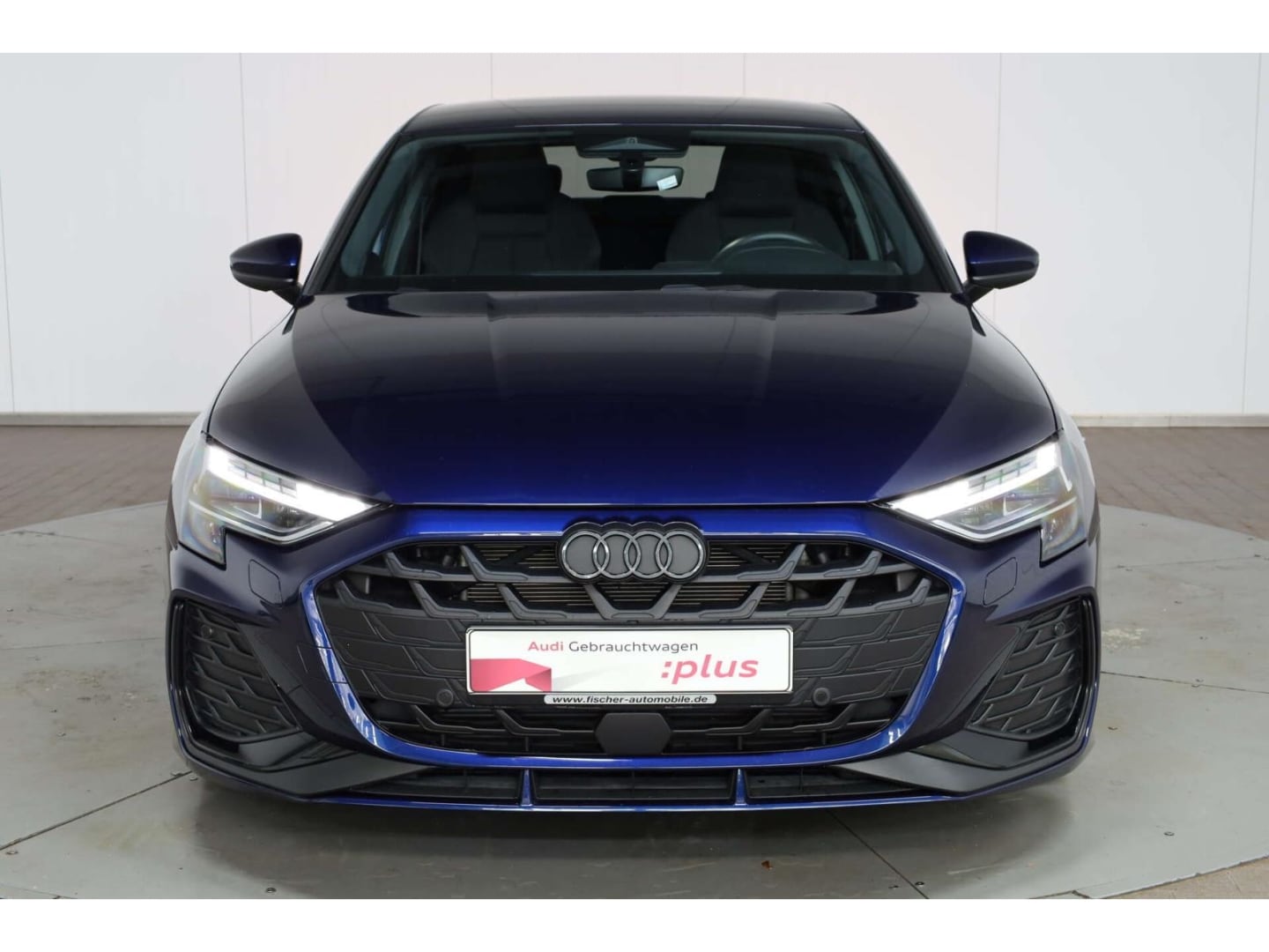 Bild über Audi A3 Limousine TDI S tronic - für weitere Informationen kontaktieren Sie den Audi Partner
