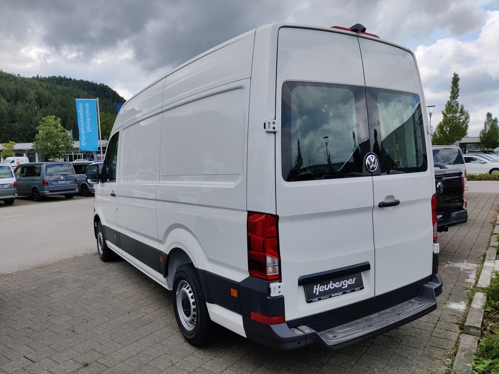 Volkswagen Crafter Kasten mittlerer Radstand – Bild 3