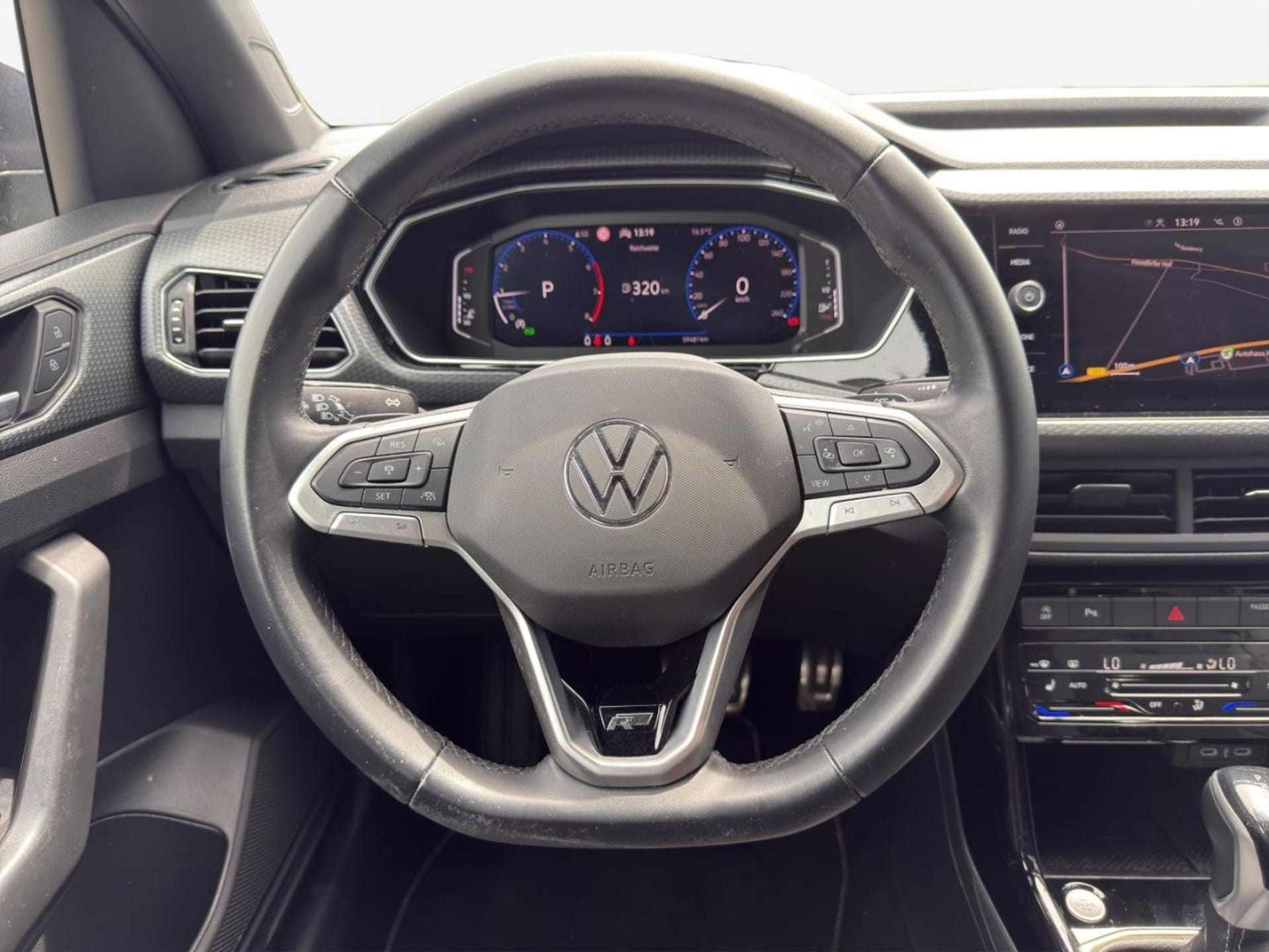 Volkswagen T-Cross Style