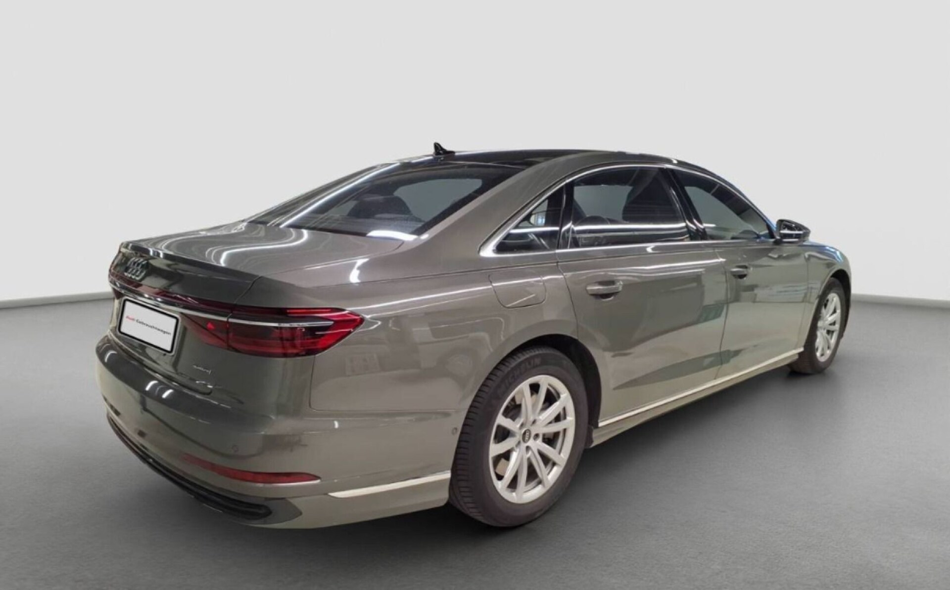 Audi A8 Lang