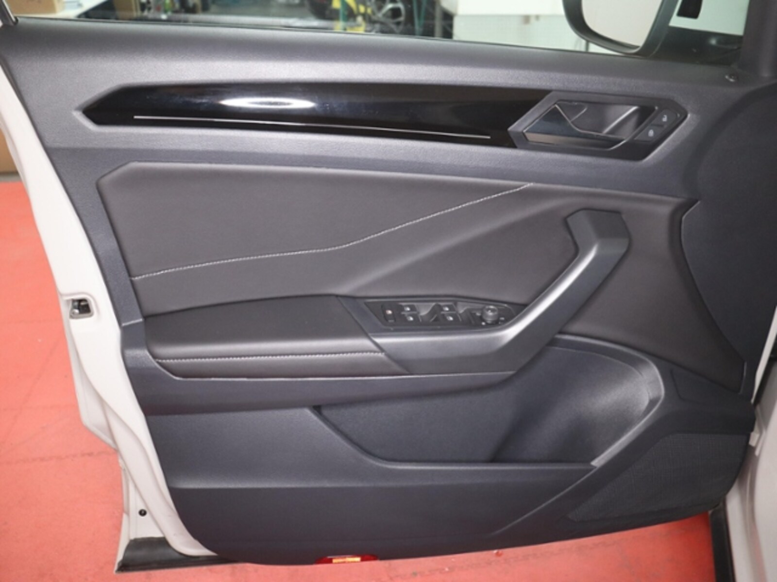 Volkswagen T-Roc – Bild 8