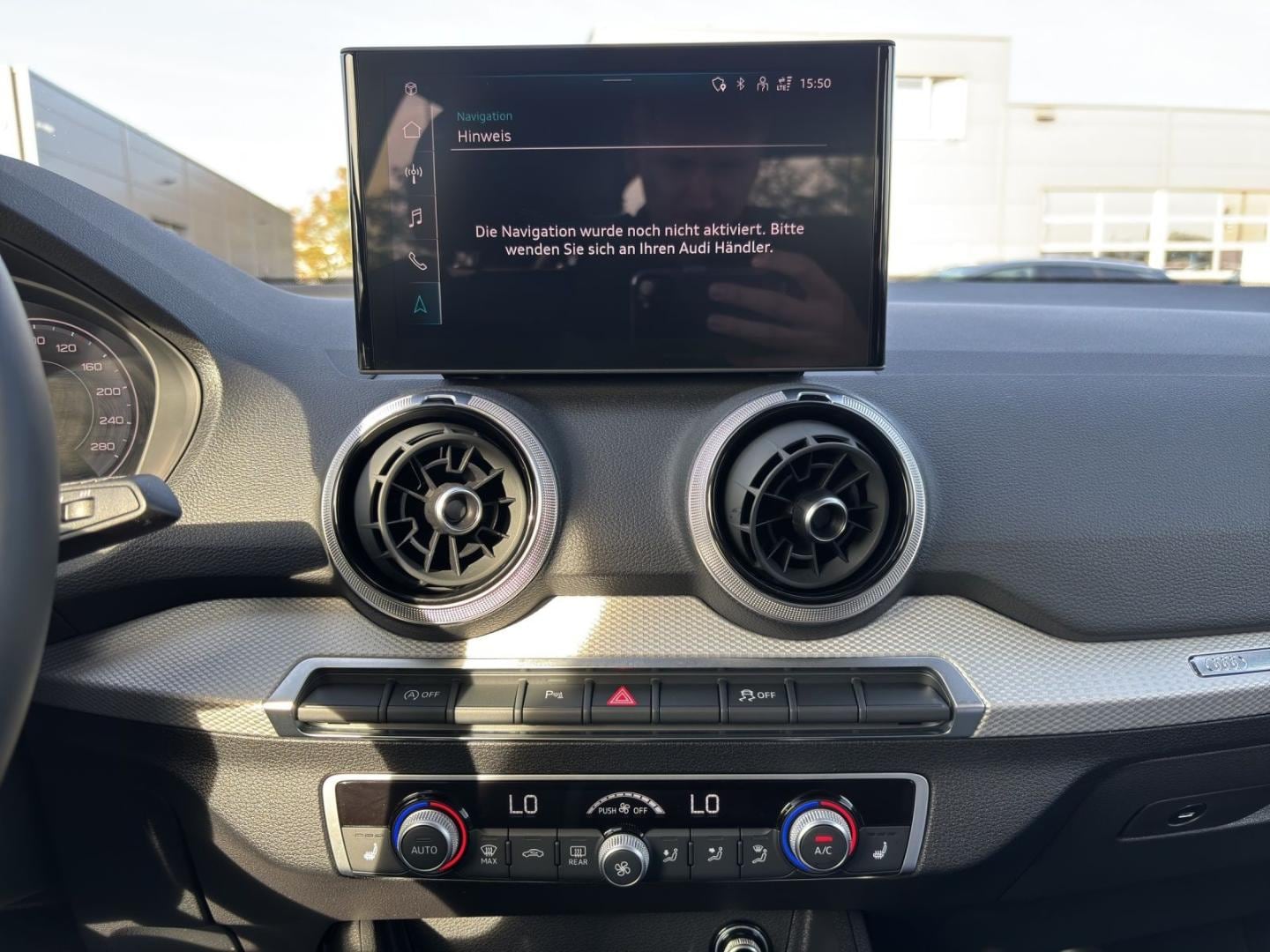 Bild über Audi Q2 advanced 35 TFSI S tronic - für weitere Informationen kontaktieren Sie den Audi Partner