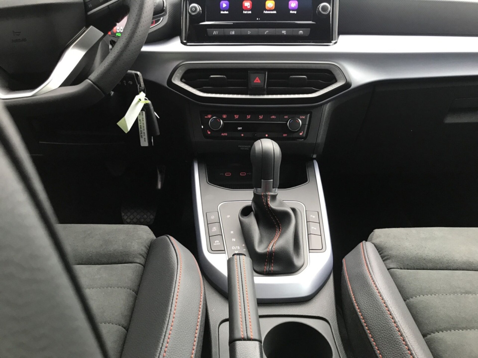 SEAT Arona FR