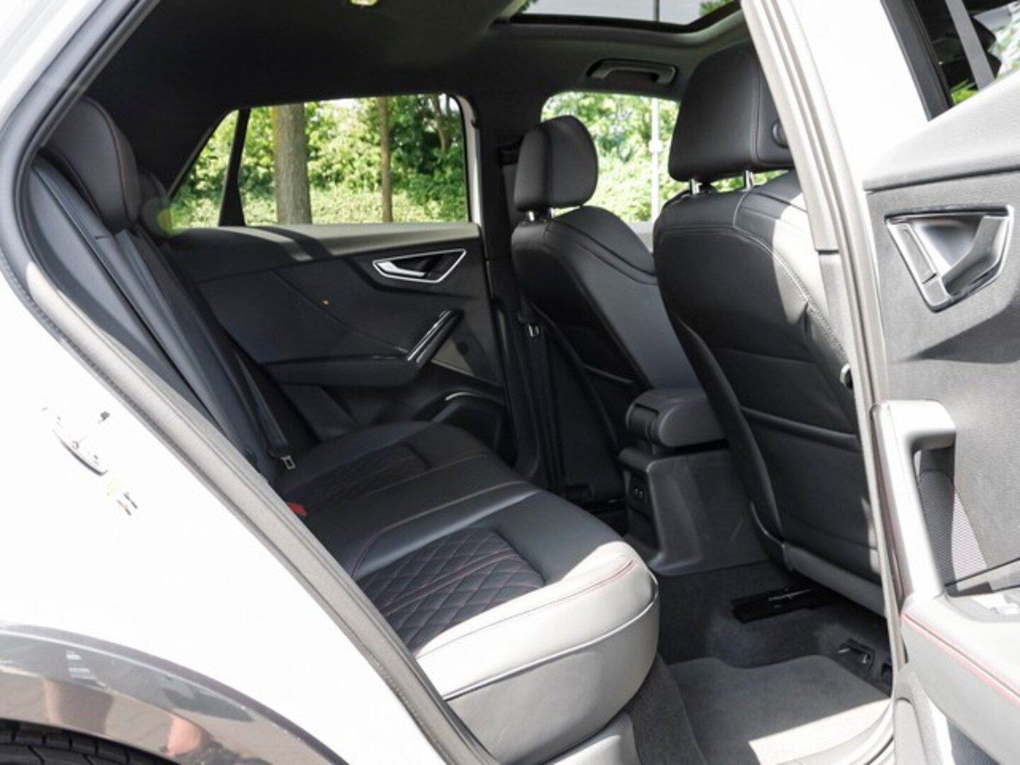 Bild über Audi Q2 S line 35 TFSI S tronic - für weitere Informationen kontaktieren Sie den Audi Partner