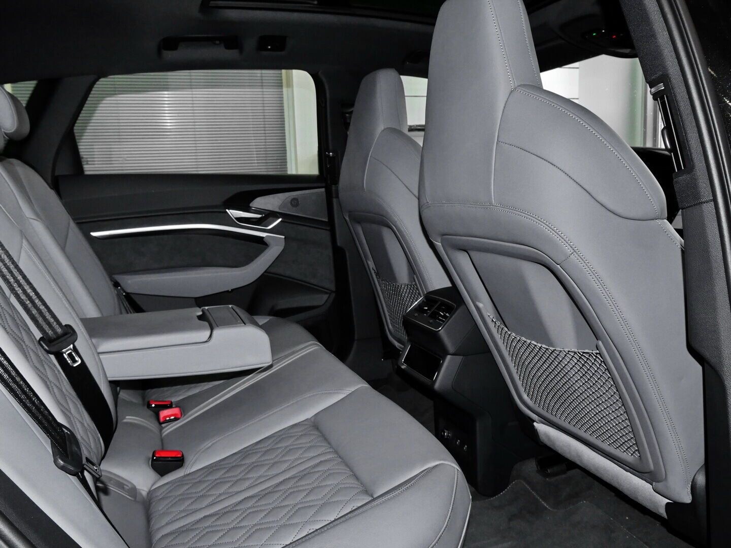 Image about Audi Q8 e-tron S line 55 e-tron quattro