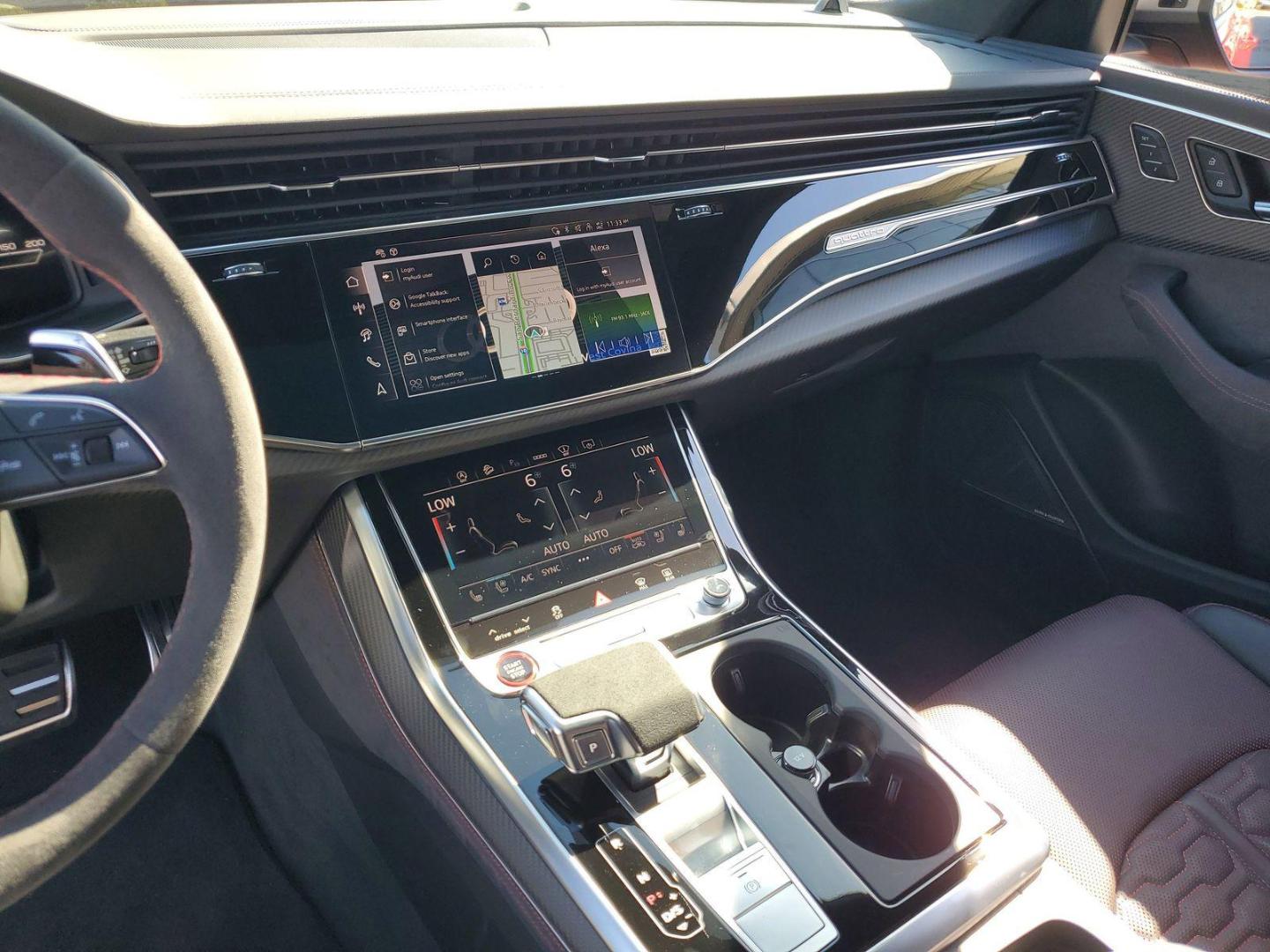 2025 Audi RS Q8 Base - Photo 30
