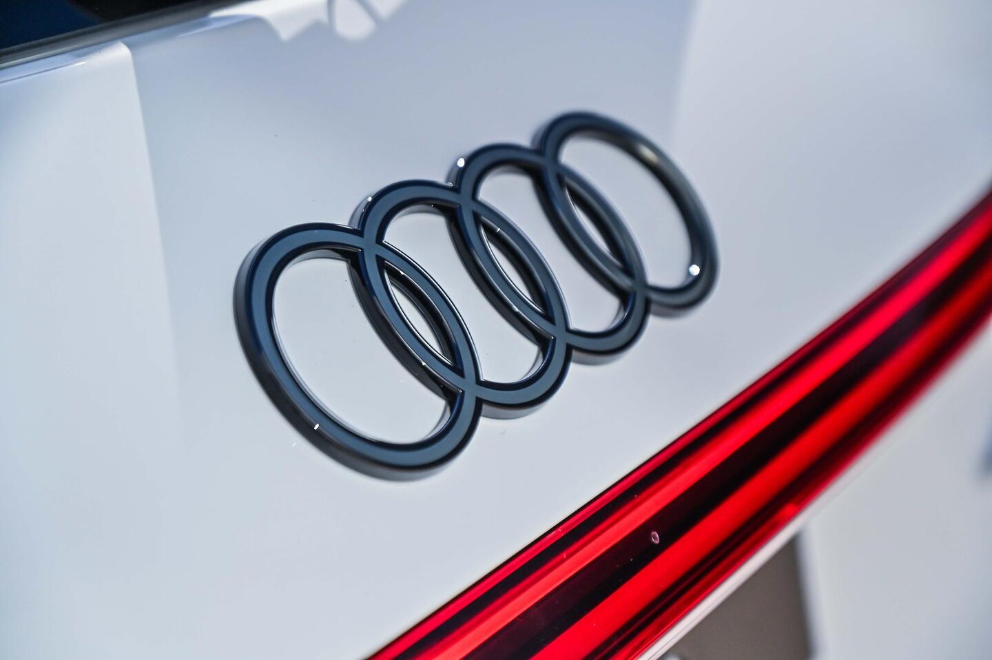 Image about Audi Q5 SUV TDI quattro 150 kW sport