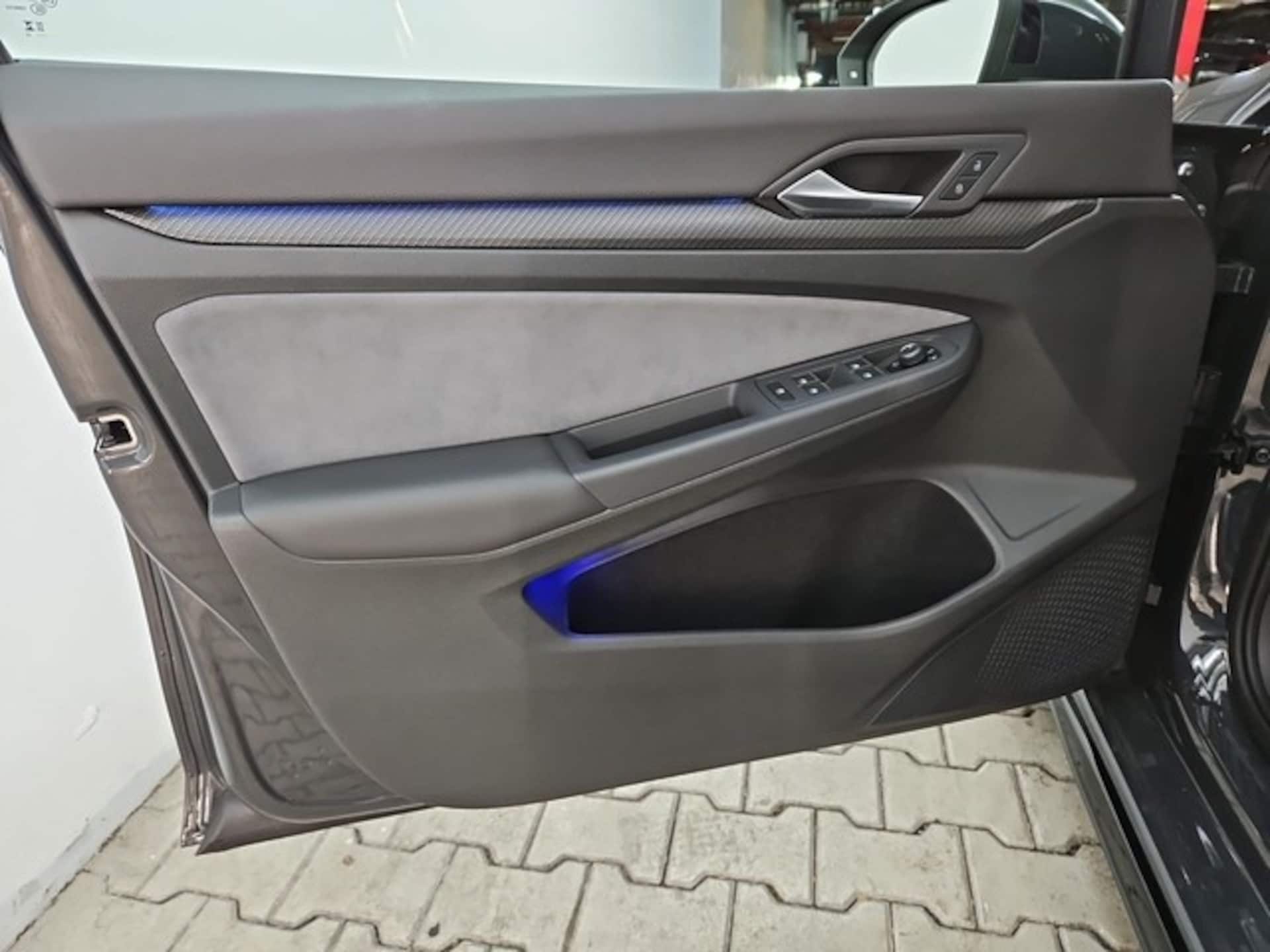 Volkswagen Golf Variant R-Line