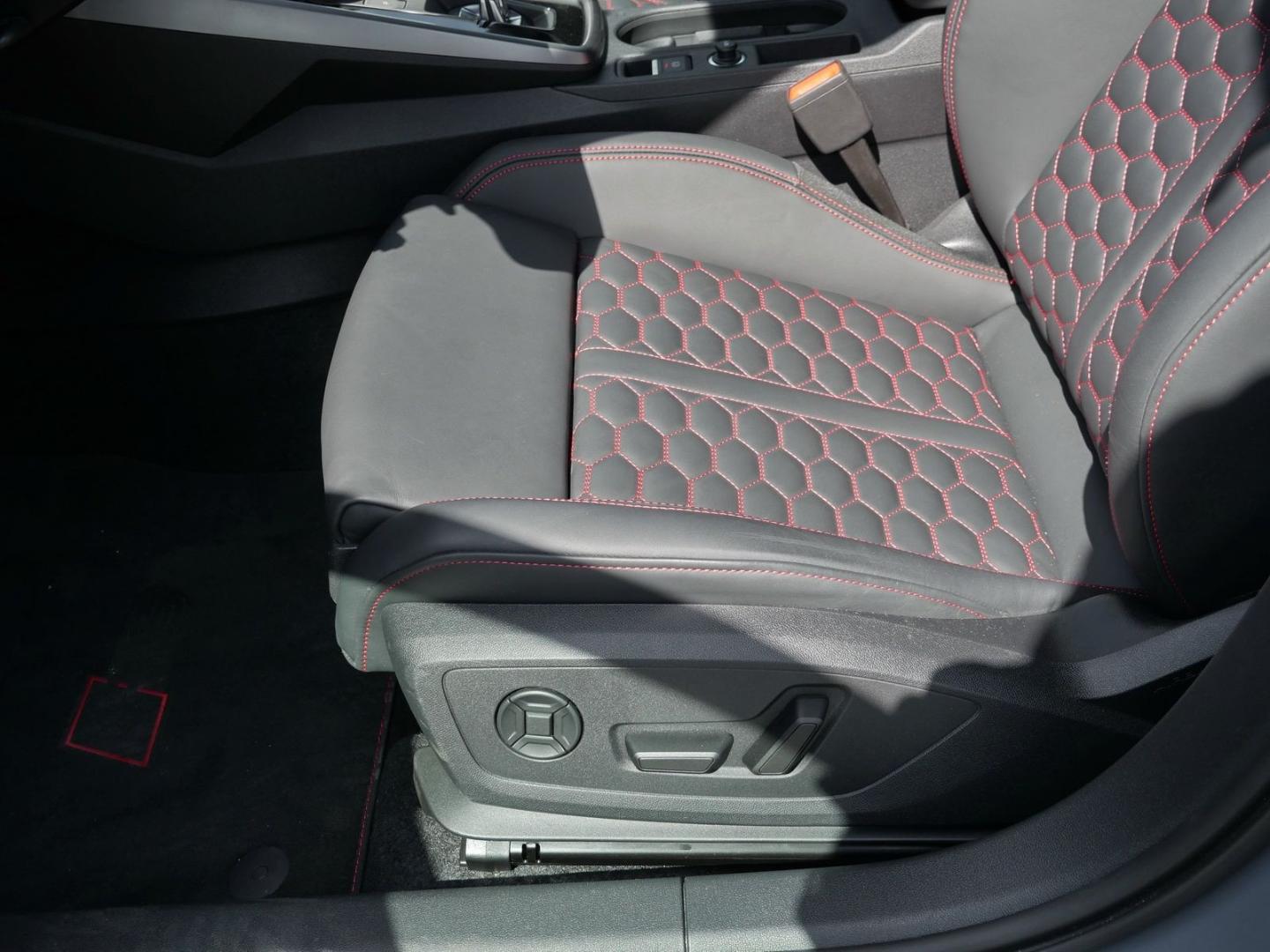 Image about Audi RS 3 Sportback TFSI quattro S tronic