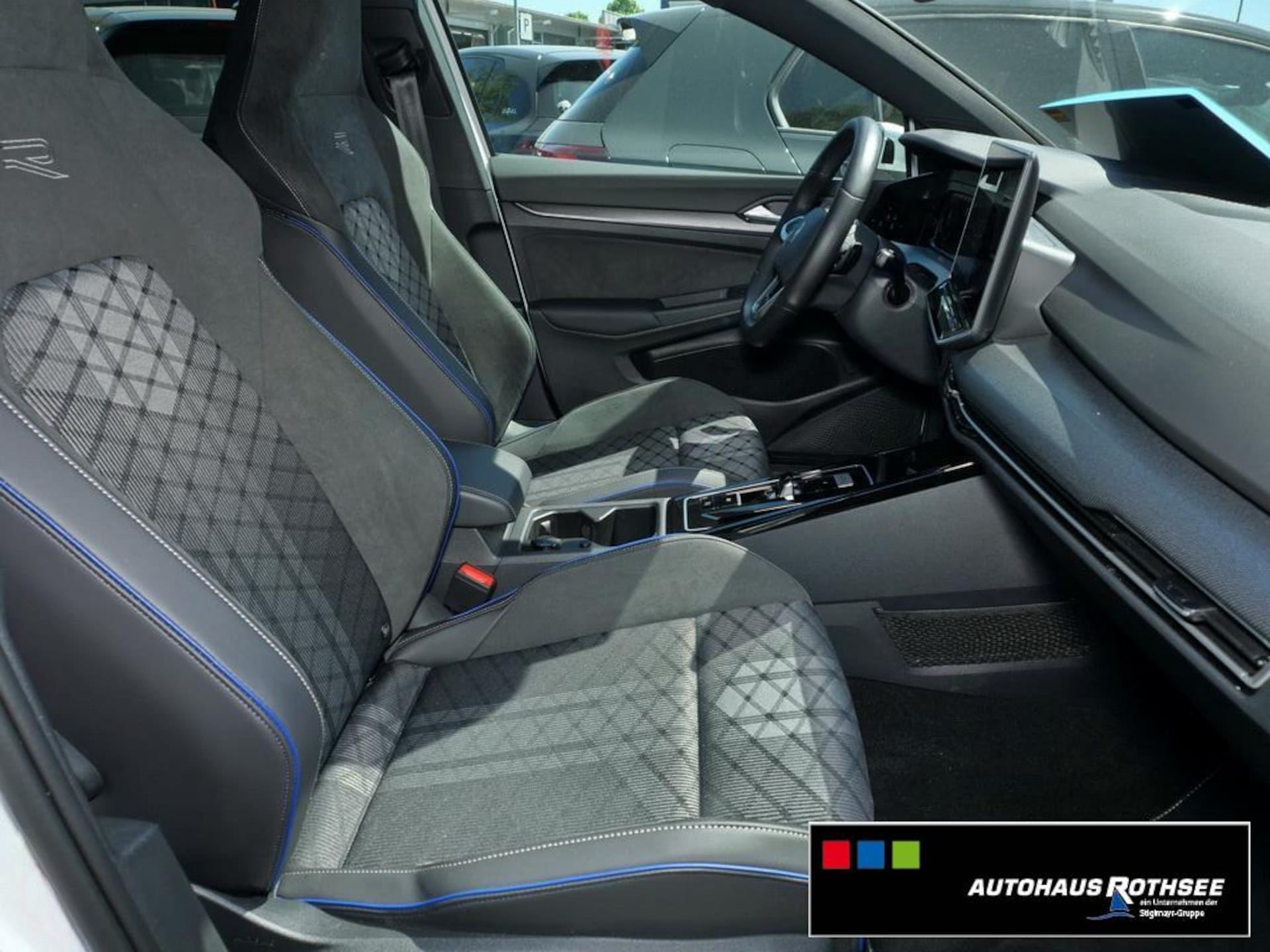 Volkswagen Golf R-Line