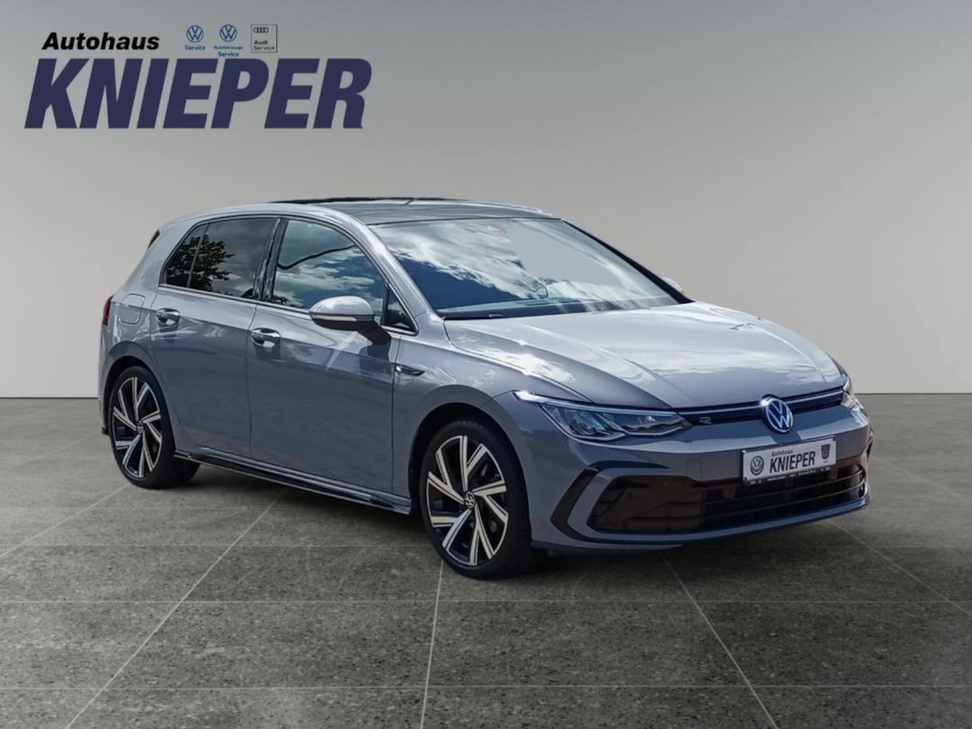 Volkswagen Golf R-Line