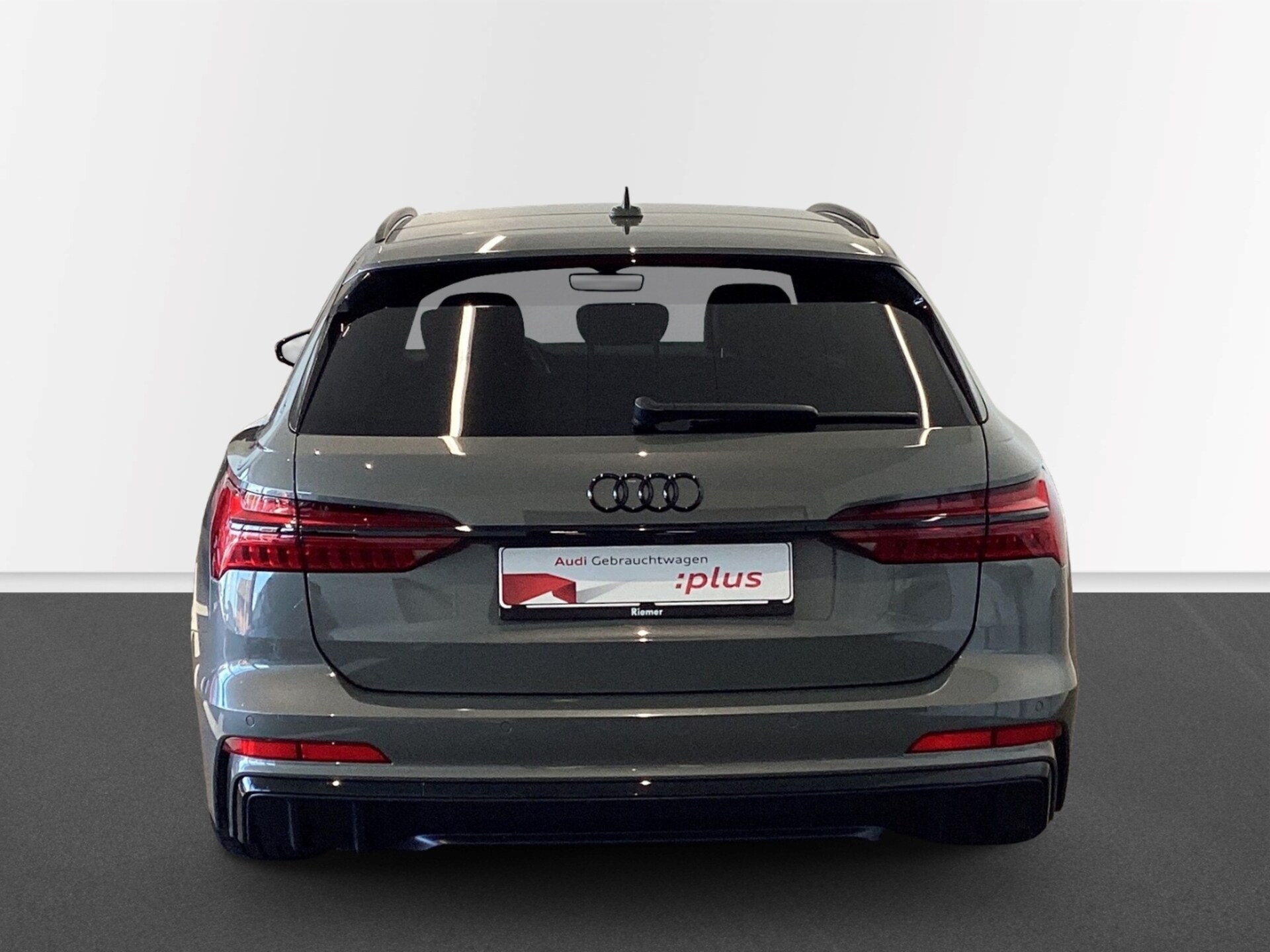 Audi S6 Avant