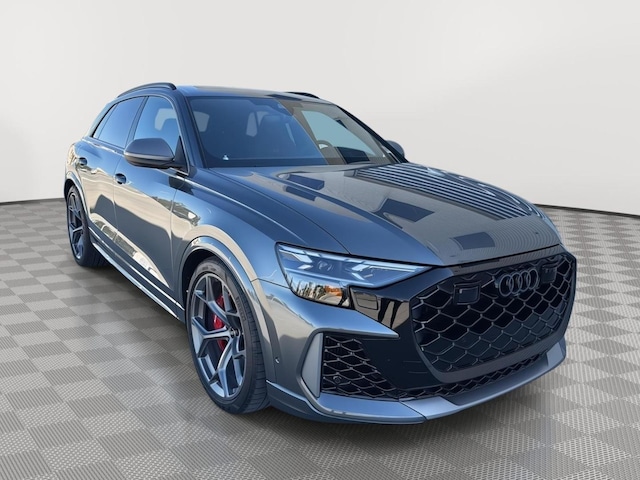 2025 Audi RS Q8 SUV performance