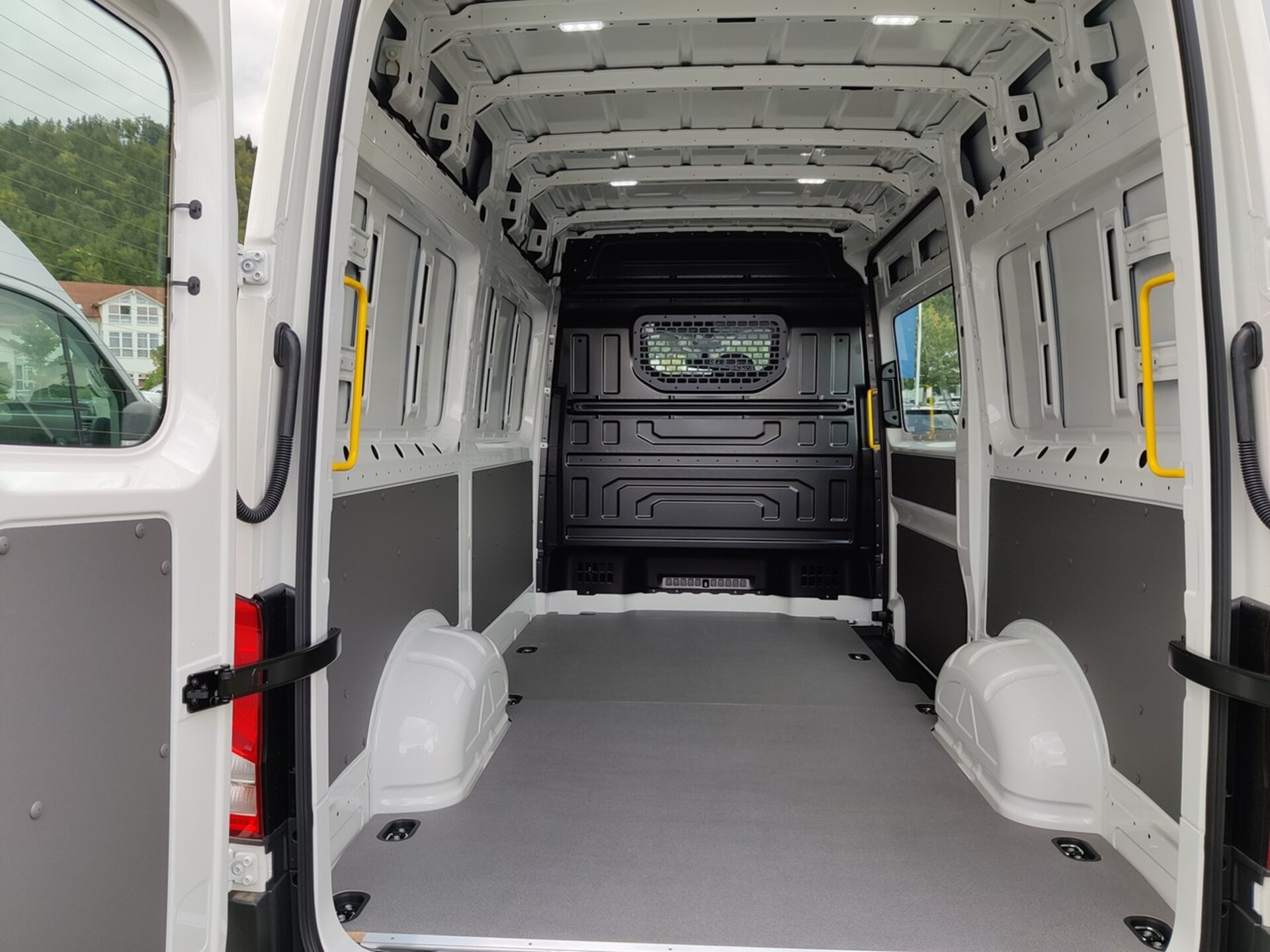 Volkswagen Crafter Kasten mittlerer Radstand