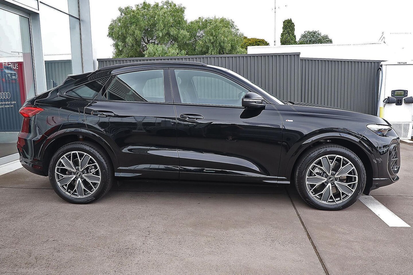 Image about Audi Q5 Sportback TDI quattro 150 kW sport