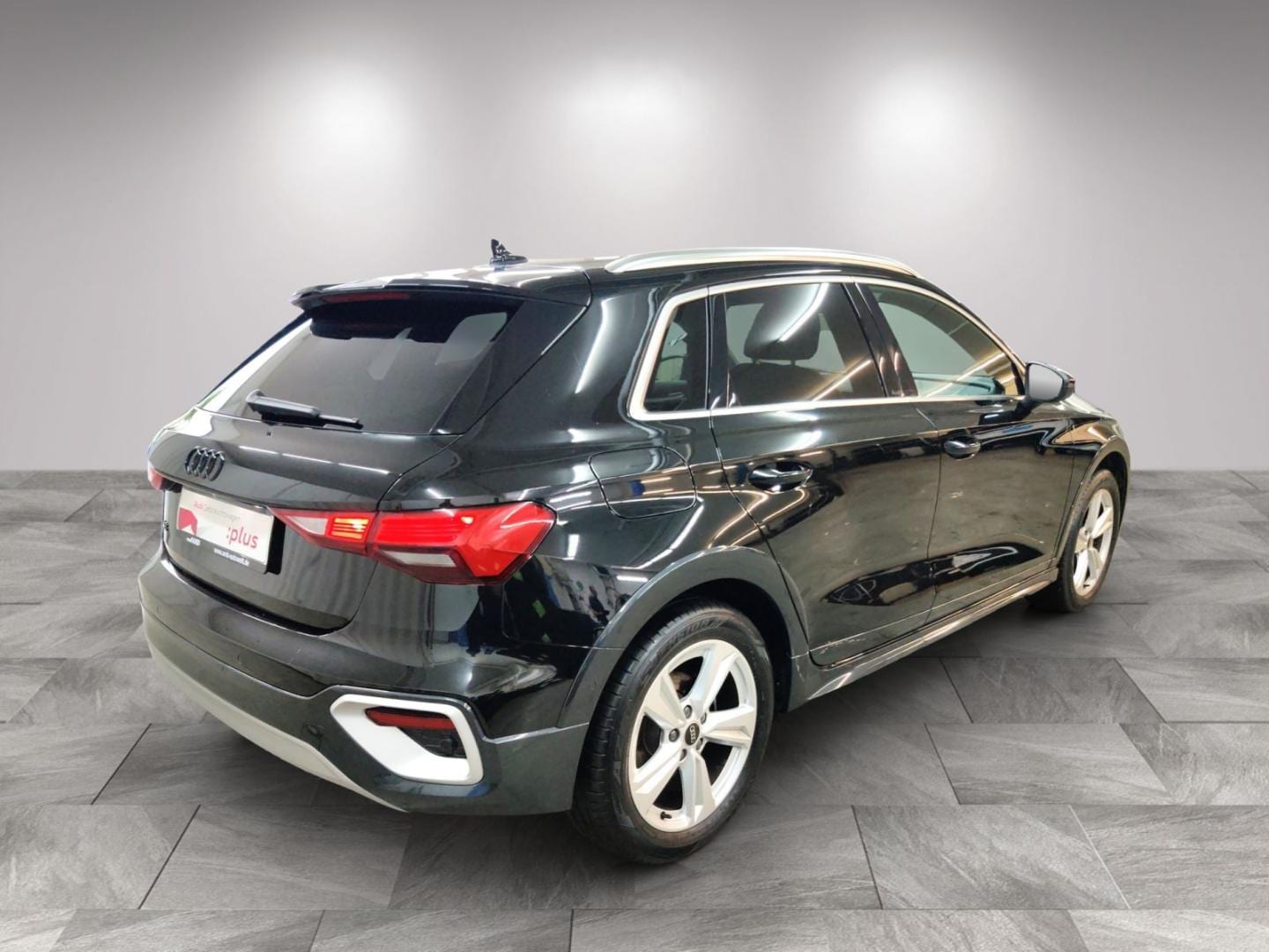 Bild über Audi A3 allstreet 35 TFSI S tronic - für weitere Informationen kontaktieren Sie den Audi Partner