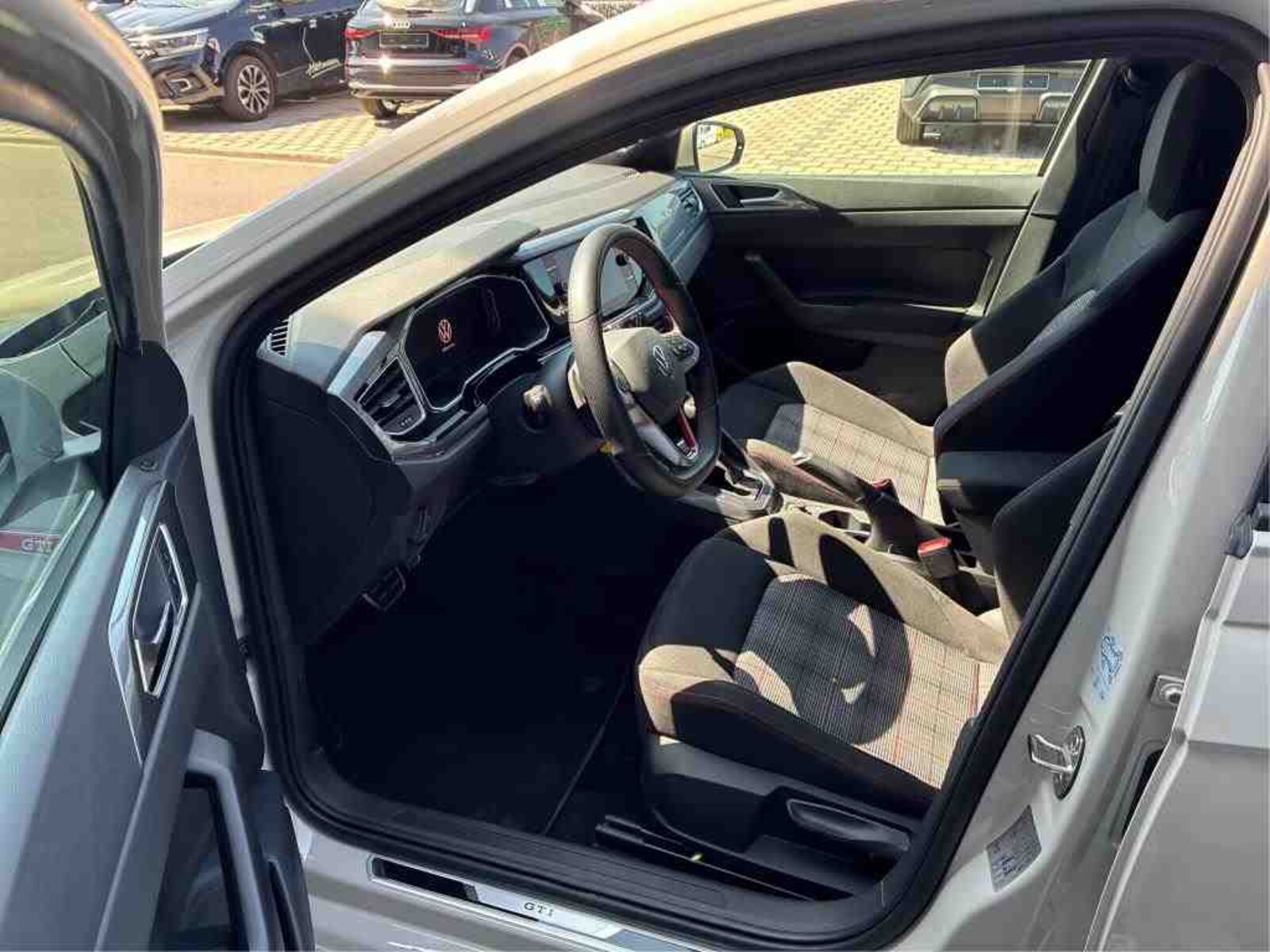 Volkswagen Polo – Bild 8