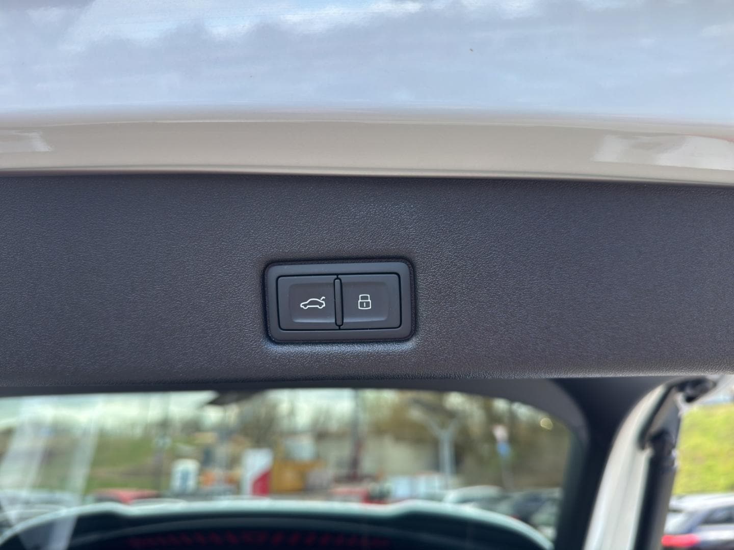 Bild über Audi Q5 Sportback TDI quattro 150 kW S tronic - für weitere Informationen kontaktieren Sie den Audi Partner