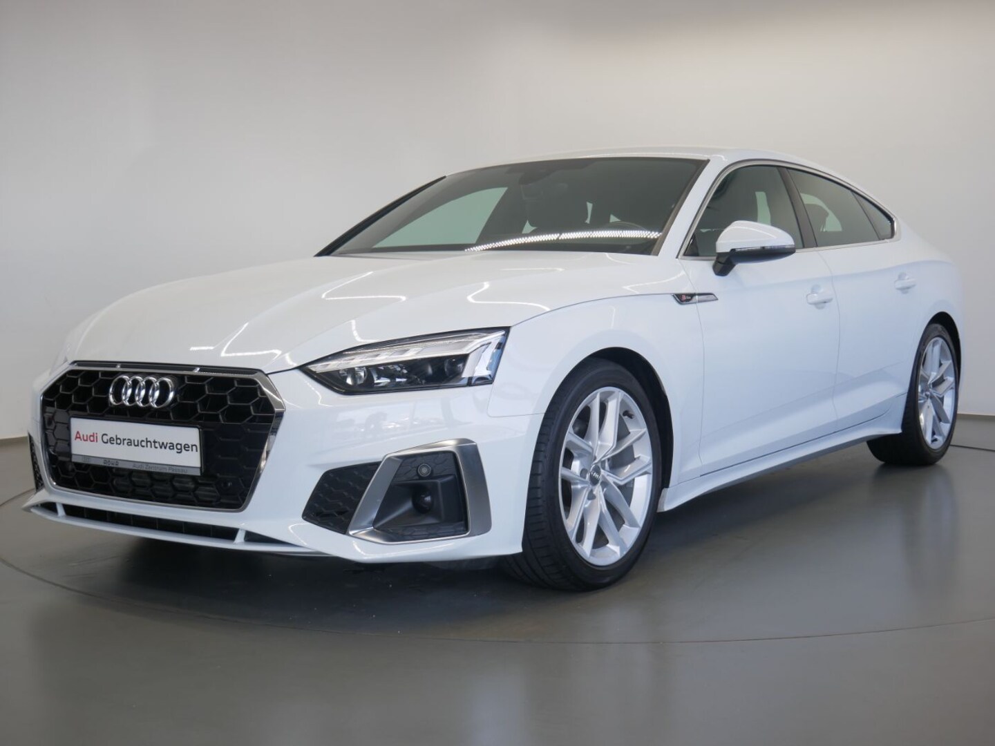 Bild über Audi A5 Sportback S line 35 TFSI Schaltgetriebe - für weitere Informationen kontaktieren Sie den Audi Partner