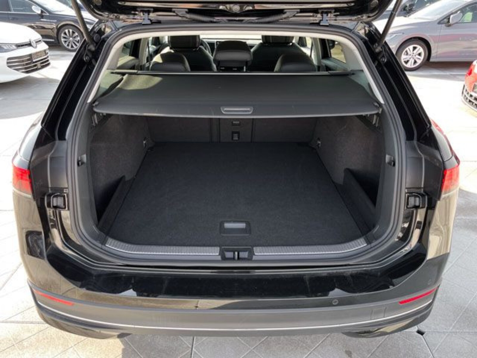 Volkswagen Passat – Bild 17