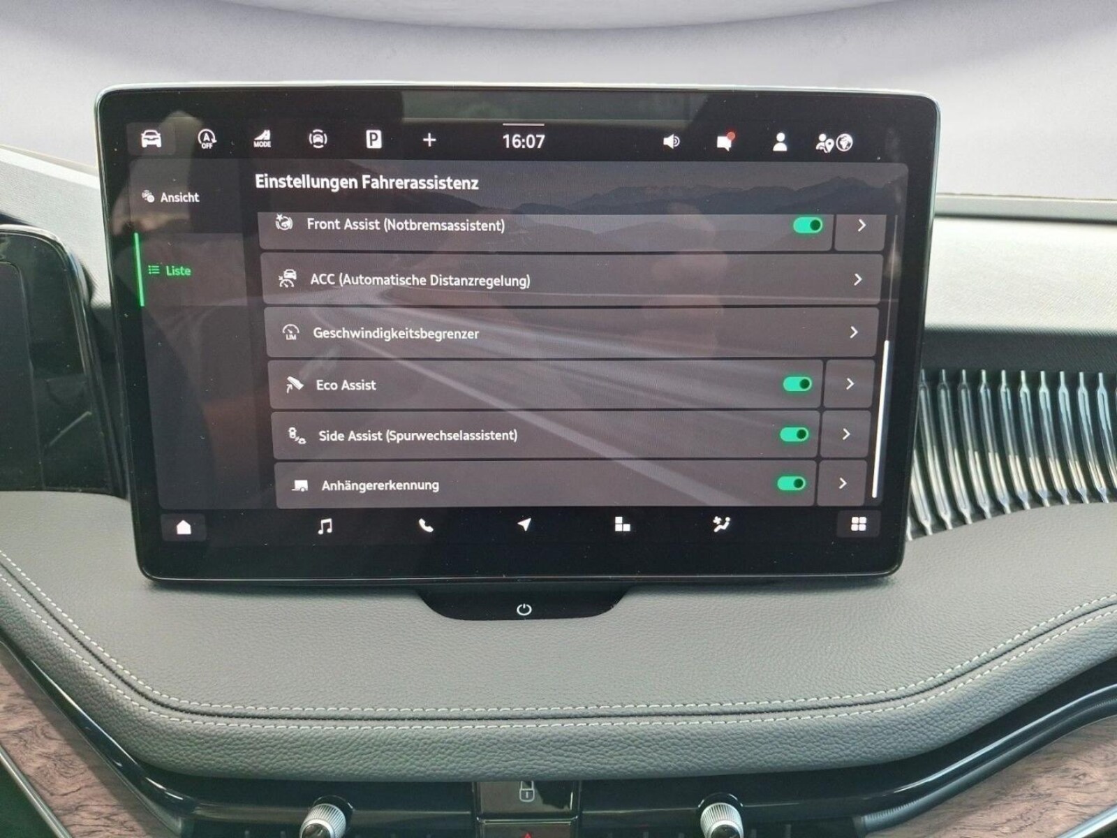 Škoda Superb Combi – Bild 19