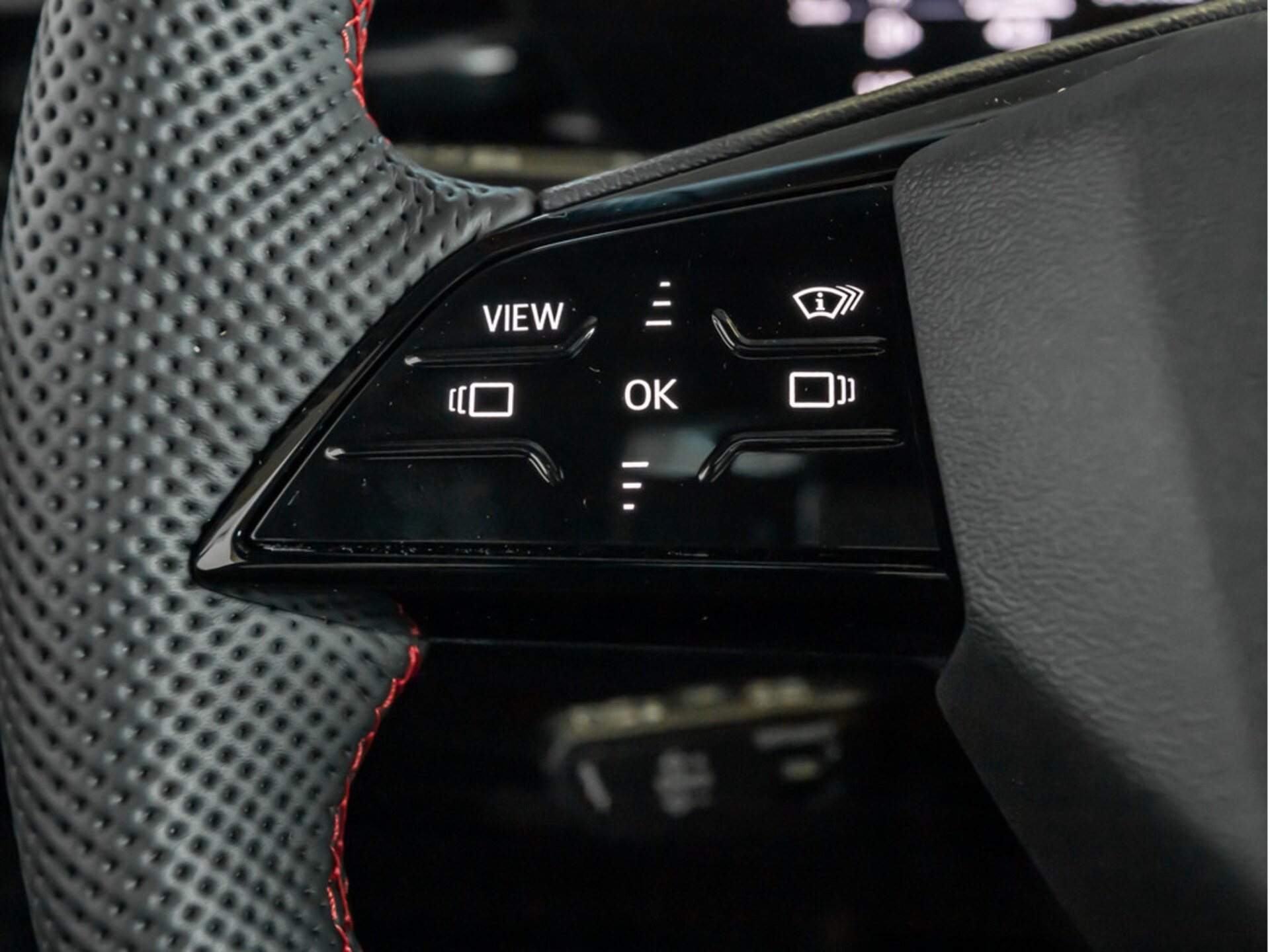 Audi Q5 SUV e-hybrid edition one
